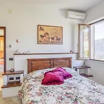 2 Bedroom Awesome In Hébergement de vacances