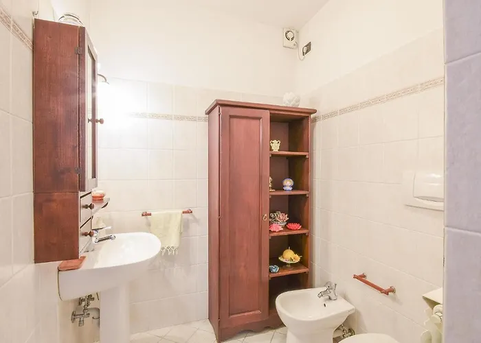 2 Bedroom Awesome In * فادو ليكوري