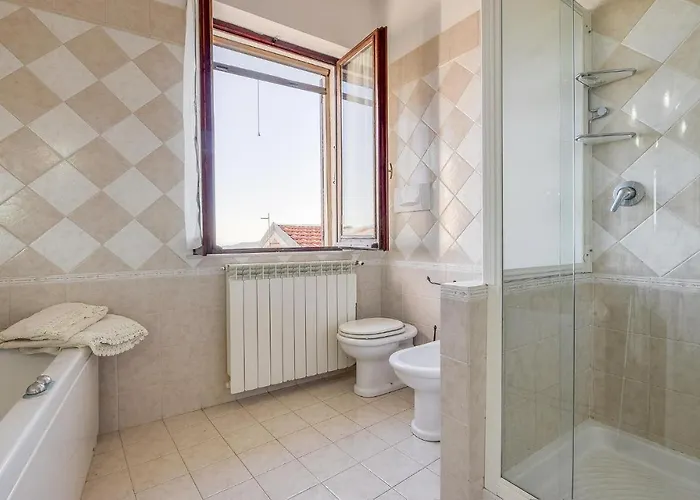 2 Bedroom Awesome In