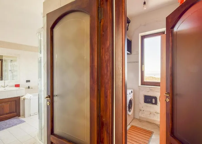 2 Bedroom Awesome In 펜션 *
